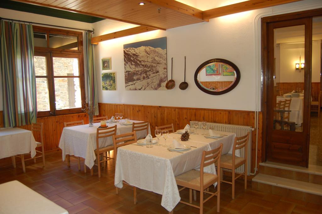 Hotel Vall Ferrera Areu エクステリア 写真