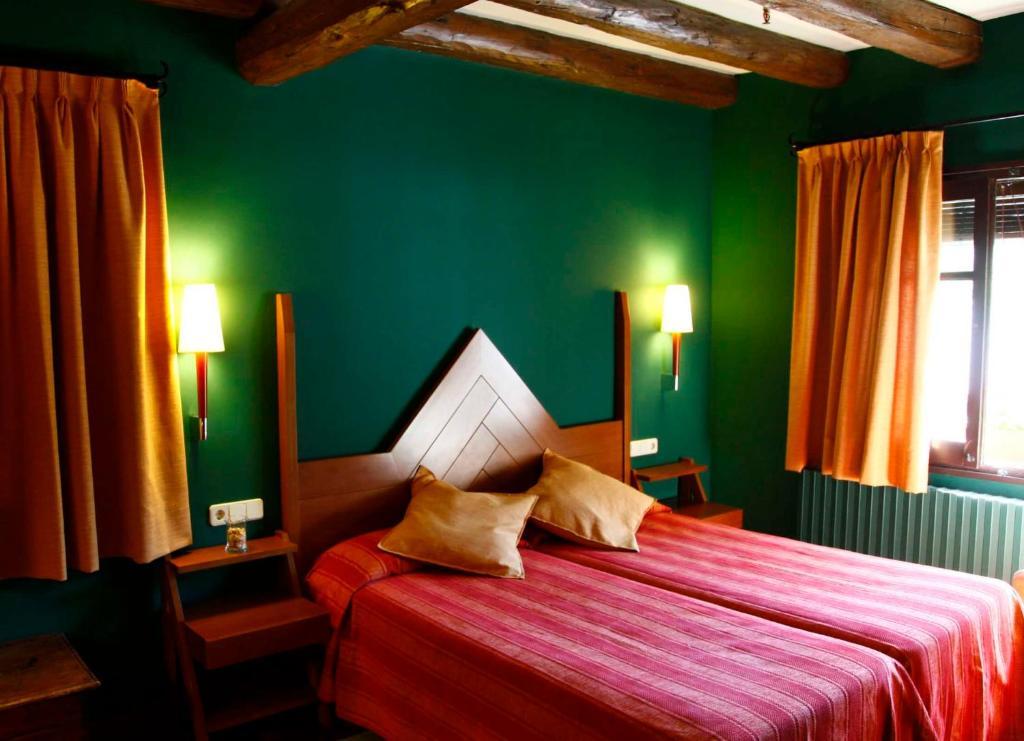 Hotel Vall Ferrera Areu エクステリア 写真